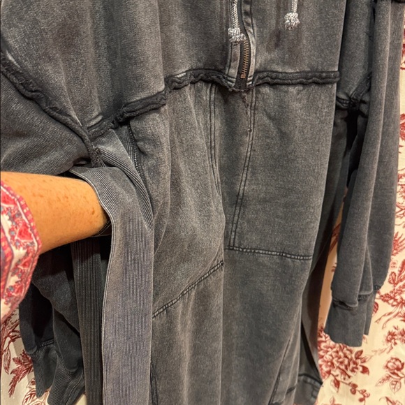 ⚜️ WE THE FREE Sunny Side Pullover sz L - Picture 7 of 8